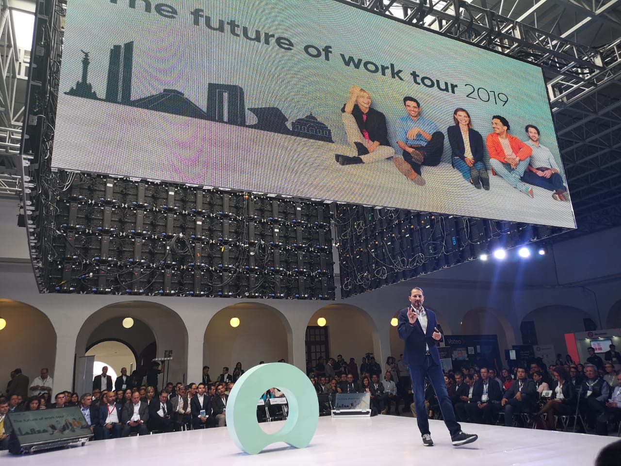 Scripting - ServiceNow dynamic label change - Stack Overflow